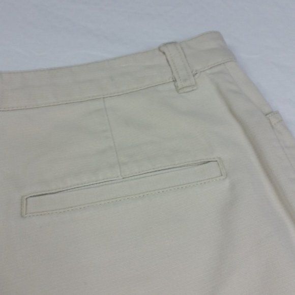 Eddie Bauer Beige Chino Shorts Size 8 High Rise Women Cotton Pockets Flat Front - Picture 6 of 9